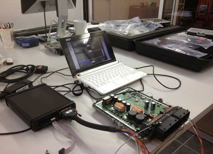 تعمیر کامپیوتر خودرو ECM ECU ای سی یو 740x534 1 - تعمیر کامپیوتر خودرو ECM ECU ای سی یو | دیجی برد