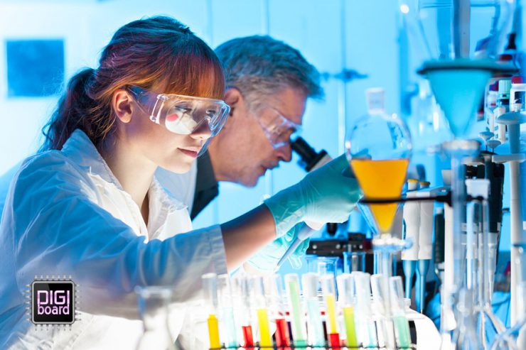 lab 740x493 1 - تعمیر تجهیزات الکترونیک صنعت داروسازی | دیجی برد