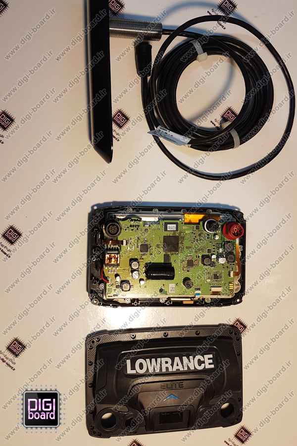 تعمیر دستگاه اسکن عمق آب ماهی یاب Lowrance